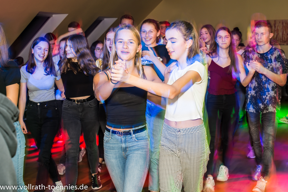 2019 11 09 Tanzparty Jugend 0117